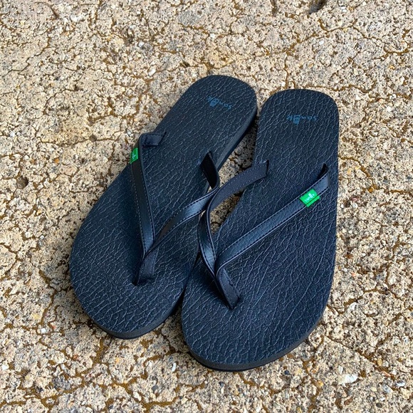 Sanuk Shoes - SANUK Black YOGA JOY Flip-Flop Sandals